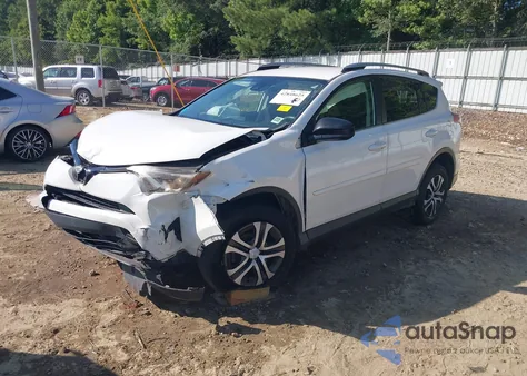 2017 Toyota Rav4 Le z USA, uszkodzony, nr VIN JTMZFREV8HJ124053